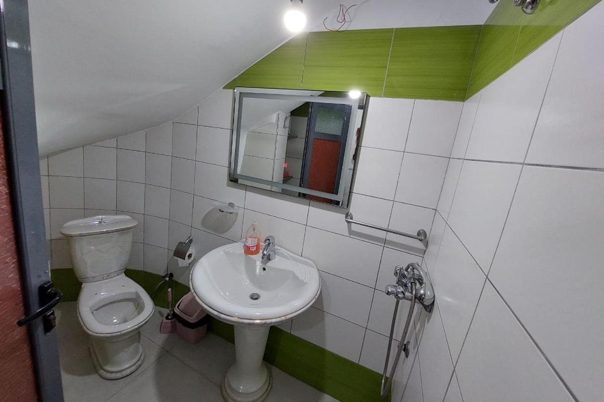 Villa Heljos Apartaments Vlorë Rum bild