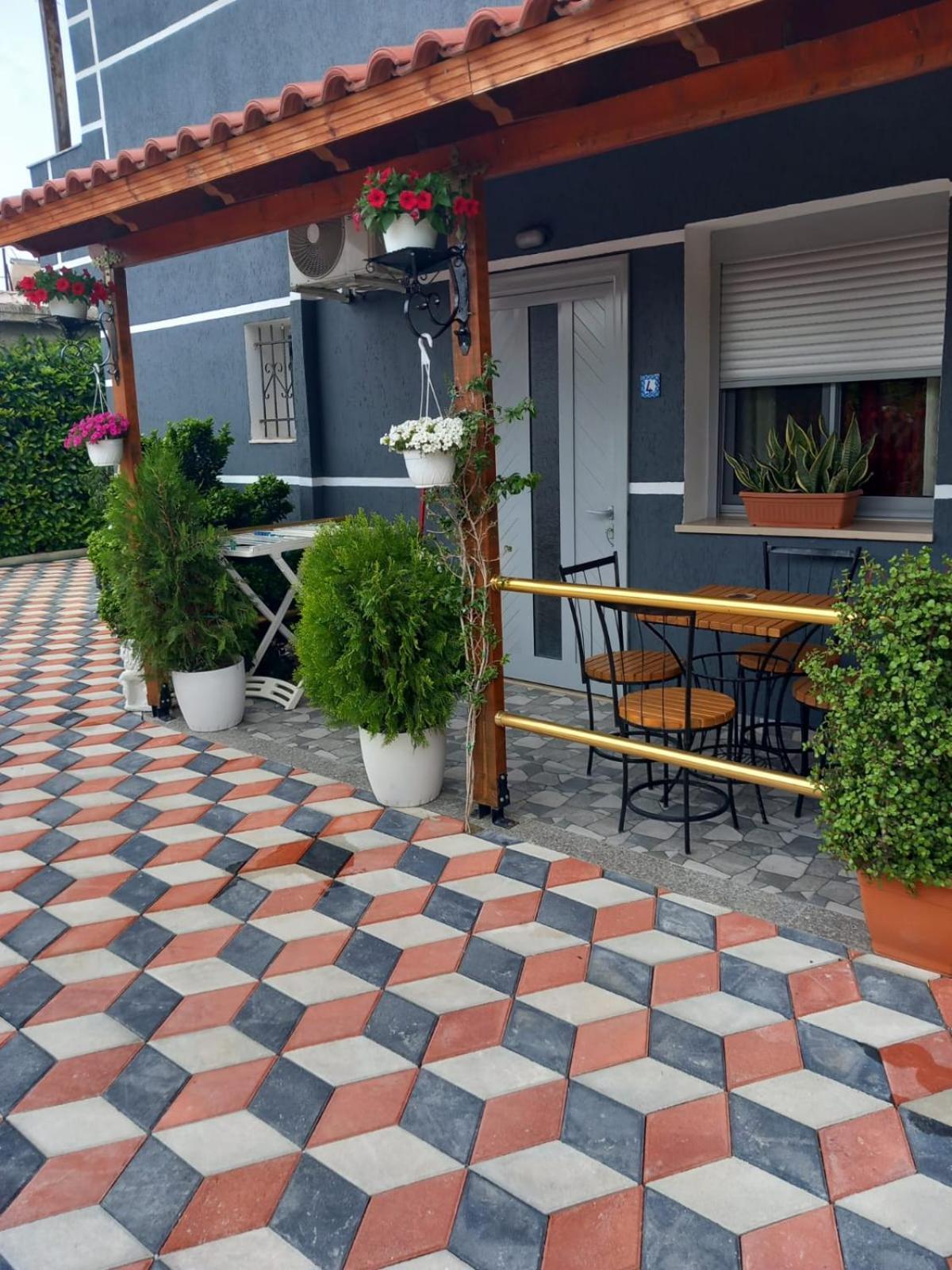 Villa Heljos Apartaments Vlorë Exteriör bild